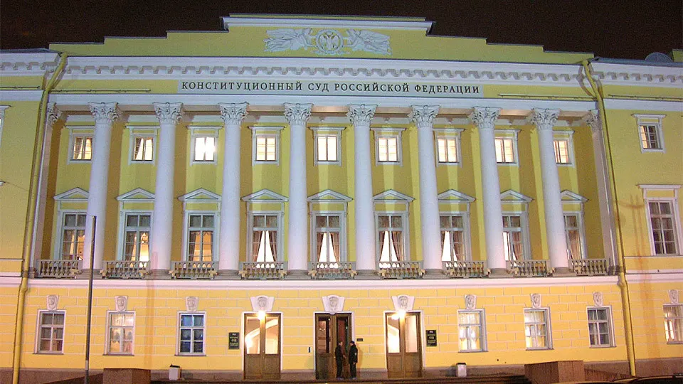 Глава Конституционного суда счёл коррупцию «конституционным деликтом» и заявил, что на антикоррупционные иски прокуратуры не должны распространяться обычные сроки исковой давности. Эти иски стали основным инструментом перераспределения крупных активов на сумму около 6,5 трлн рублей.