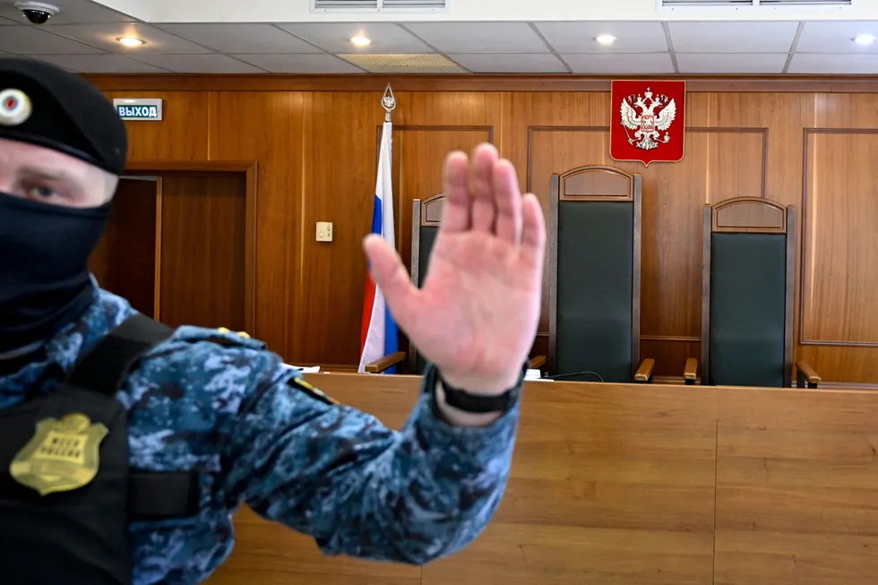 Судебный департамент удалил из открытого доступа архив статистики о судимости с 2005 года и не опубликовал отчет за 2025 год. Это лишило общества важного инструмента для отслеживания репрессий, мобилизации и изменений в судебной практике.