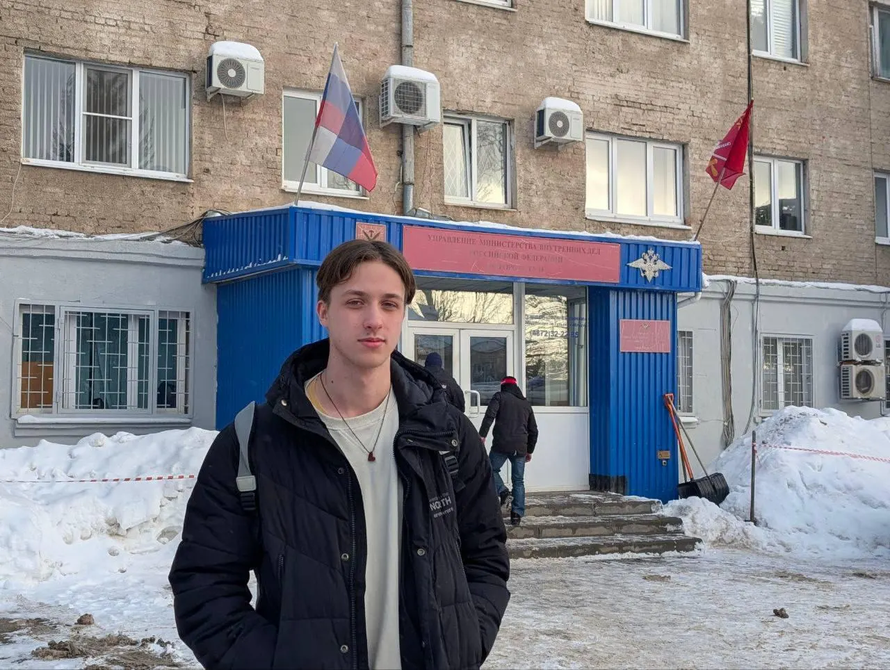 Евгений Малюгин, внесённый в реестр «иностранных агентов», отвергает обвинения и намерен оспаривать решение Минюста. Ранее против него возбуждали административные дела, в феврале он покинул Россию.