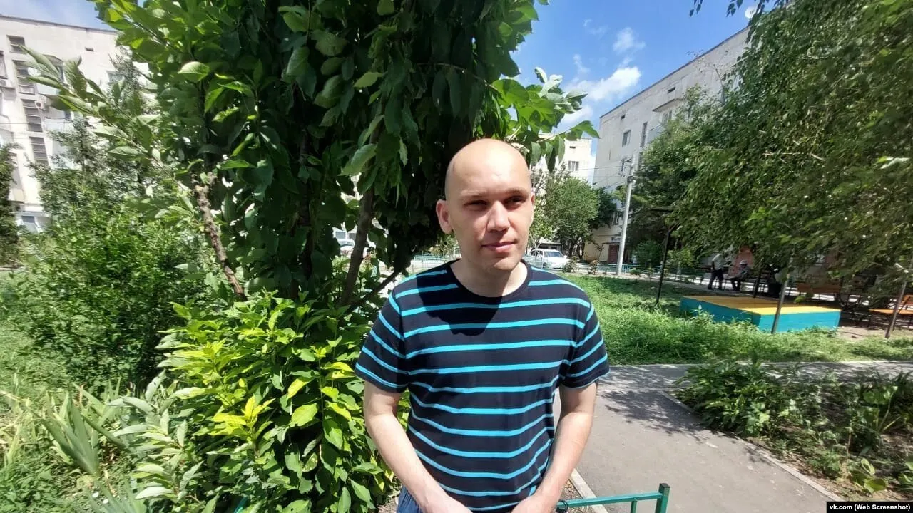 Минюст включил в реестр «иностранных агентов» участников организации «Крымская солидарность», в обновлённый список 24 июля попал и инвалид I группы из Джанкоя Игорь Никитенко. Правозащитники и Центр защиты прав СМИ предупреждают о правовых рисках и обязательствах для признанных «участников».