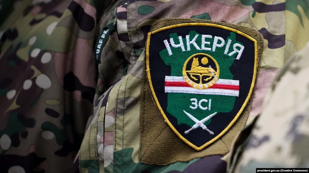 Росфинмониторинг отнес «Чеченскую Республику Ичкерию» и её зарубежные структуры к террористическим и экстремистским организациям после решения суда в Грозном, а её многолетний лидер Ахмед Закаев включён в реестр террористов и фигурантов уголовного дела в России.