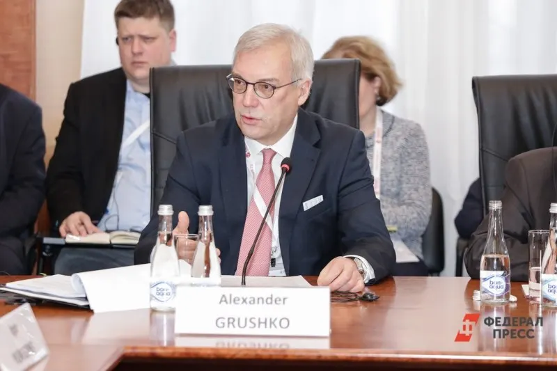 Замминистра иностранных дел Александр Грушко заявил, что попытки альянса блокировать или применять силу против Калининградской области обернутся серьёзными последствиями для НАТО. Он также отметил рост военной активности стран в Балтийском море.