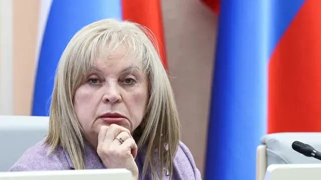Дистанционное электронное голосование планируют использовать в 33 регионах, включая Удмуртию. На случай сбоев мобильного интернета систему внесут в «белые списки» Минцифры, выборы пройдут в три дня — 18–20 сентября.