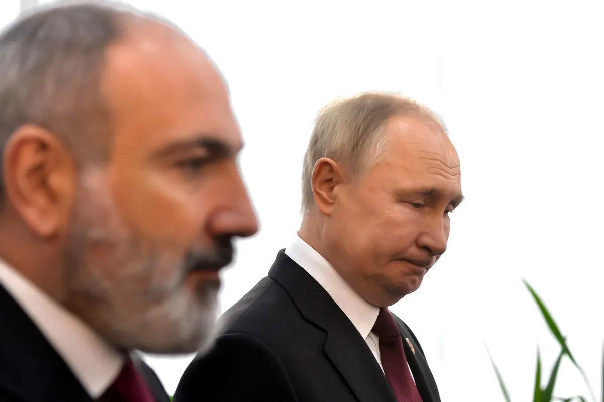 За январь—май 2026 года товарооборот между Арменией и Россией составил $2,196 млрд — это на 21,5% меньше, чем годом ранее. Доля России в структуре товарооборота снизилась с 35,1% до 28%. Ограничения на ввоз ряда армянских продуктов и переговоры лидеров стали фоном сокращения торговли.