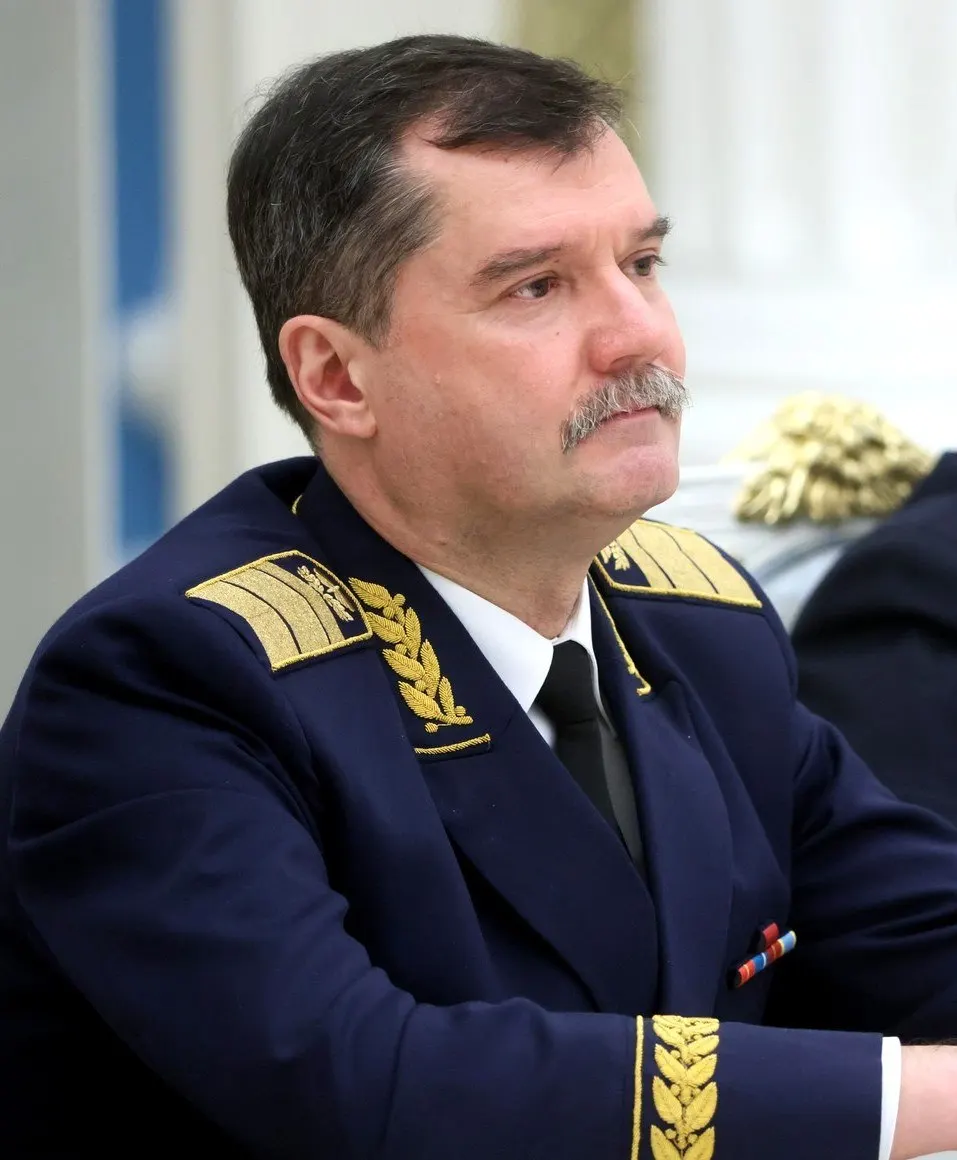Экс‑руководителя Росавиации Александра Нерадько задержали по подозрению в особо крупном мошенничестве: следствие считает, что действия обвиняемых нанесли существенный ущерб бюджету.