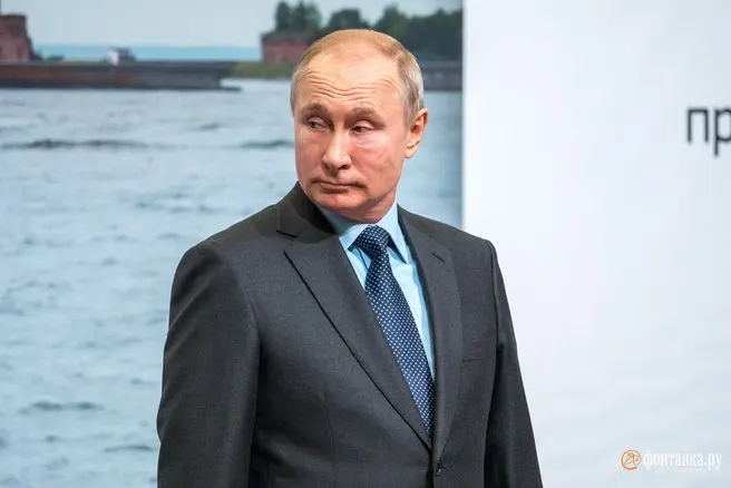 25 июля в Омске запланирована встреча президентов России и Казахстана — Владимир Путин и Касым-Жомарт Токаев примут участие в XXII Форуме межрегионального сотрудничества двух стран, сообщила пресс‑служба президента Казахстана.