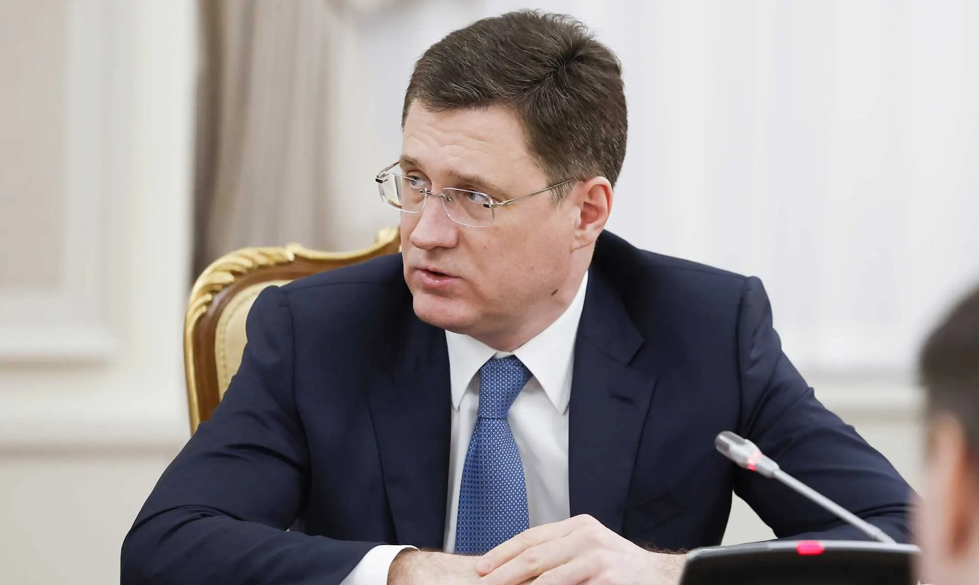 Вице‑премьер заявил, что дефициты топлива носят локальный характер и в основном связаны с логистикой; федеральный штаб работает над устранением перебоев.