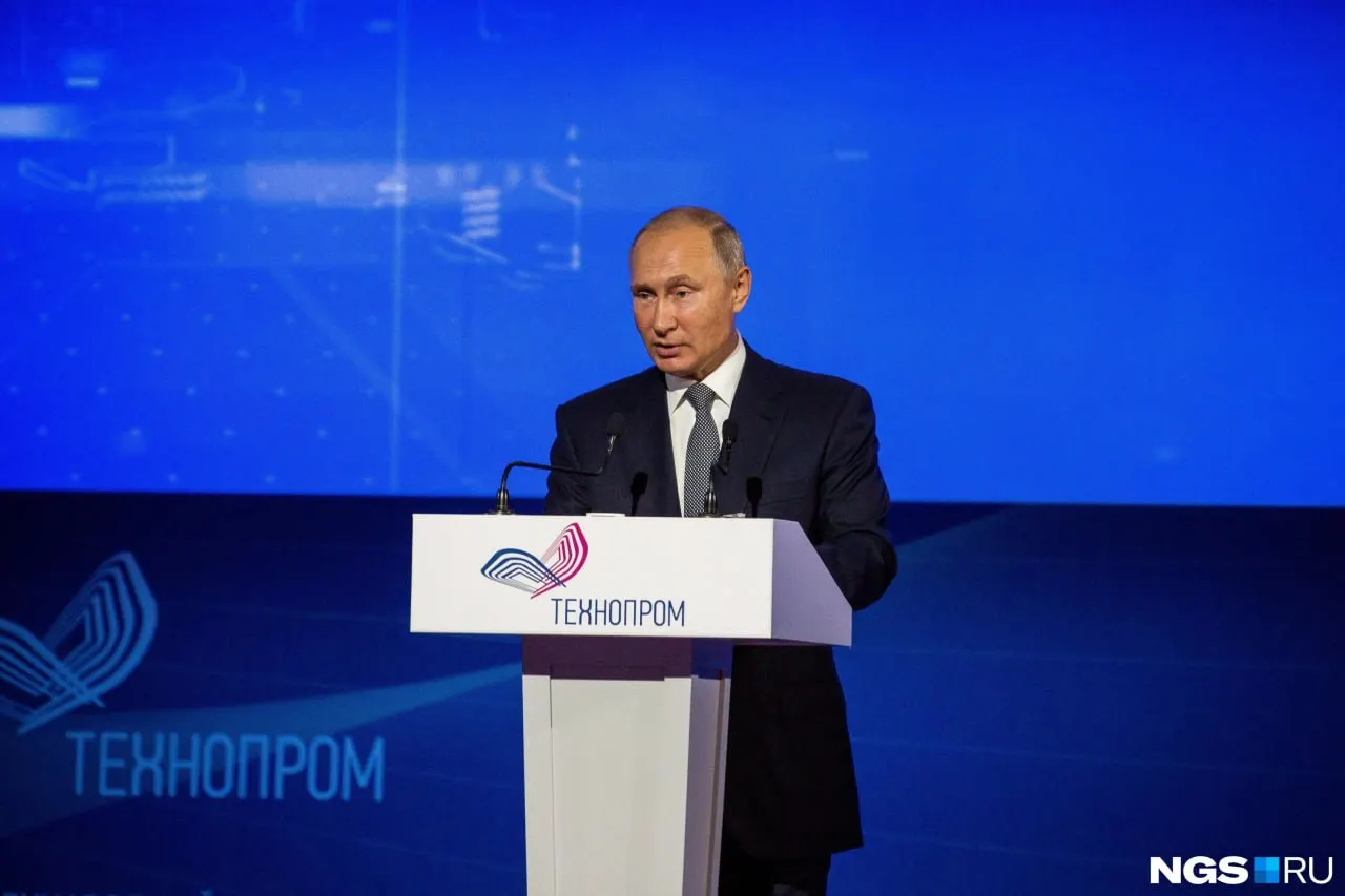 Президент России отметил Кузбасс как регион с прорывным, ориентированным на запросы жителей и комплексным развитием общественного транспорта. Подробности — на сайте ngs42.ru.