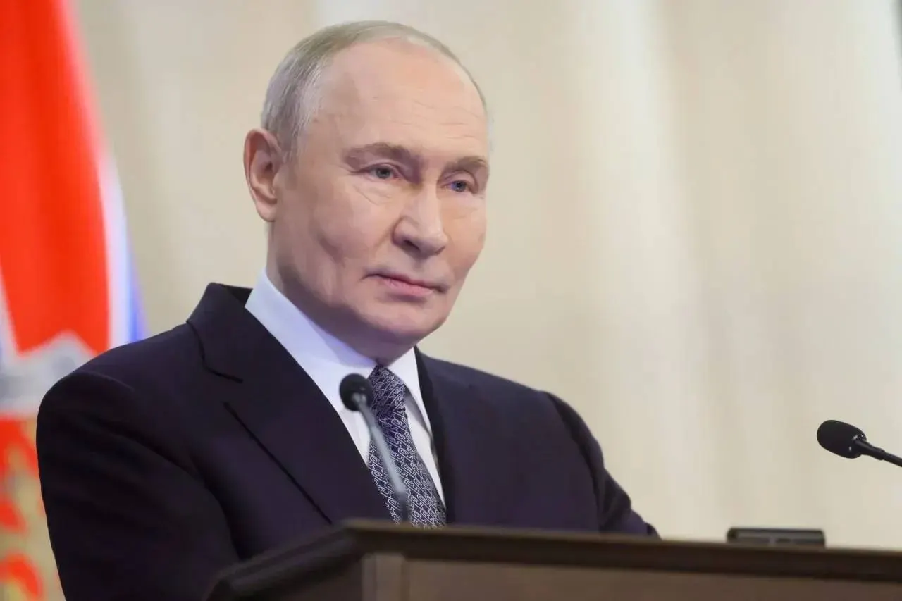 Президент поздравил военнослужащих и ветеранов ВДВ, особенно отметив их «умелые и решительные действия» во время специальной военной операции и выразив уверенность в дальнейшем вкладе войск в обороноспособность страны.