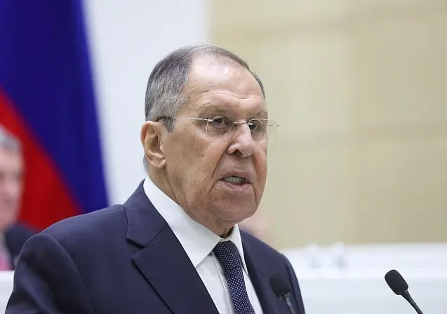 Министр иностранных дел России заявил, что закрытие генконсульства в Бонне и Русского дома в Берлине после инцидента с беспилотником в Лейпциге демонстрирует незнание уроков истории и приближает эскалацию.
