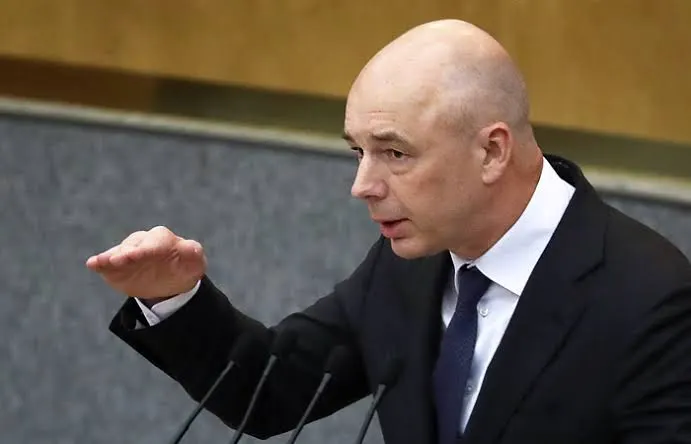 Глава Минфина на Московском финансовом форуме заявил о базовом принципе работы финансистов: должен быть резерв, примеры — Фонд национального благосостояния. В 2019–настоящее время из ФНБ потрачено 15 трлн руб., сейчас ресурсы накапливаются, чтобы подкачать финансирование обязательств.