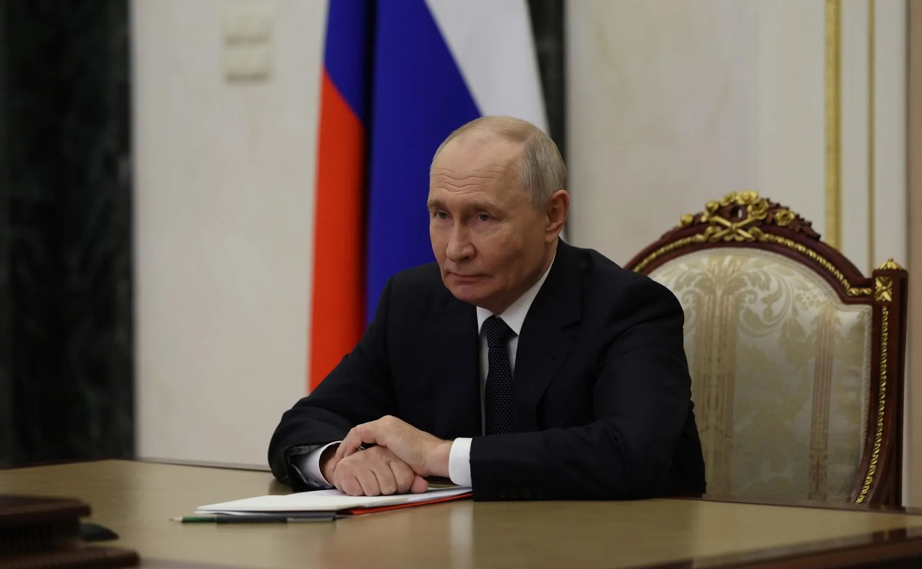В начале переговоров стороны обозначили основные вопросы и направления диалога. Приводим главные заявления участников и ссылки на источник.