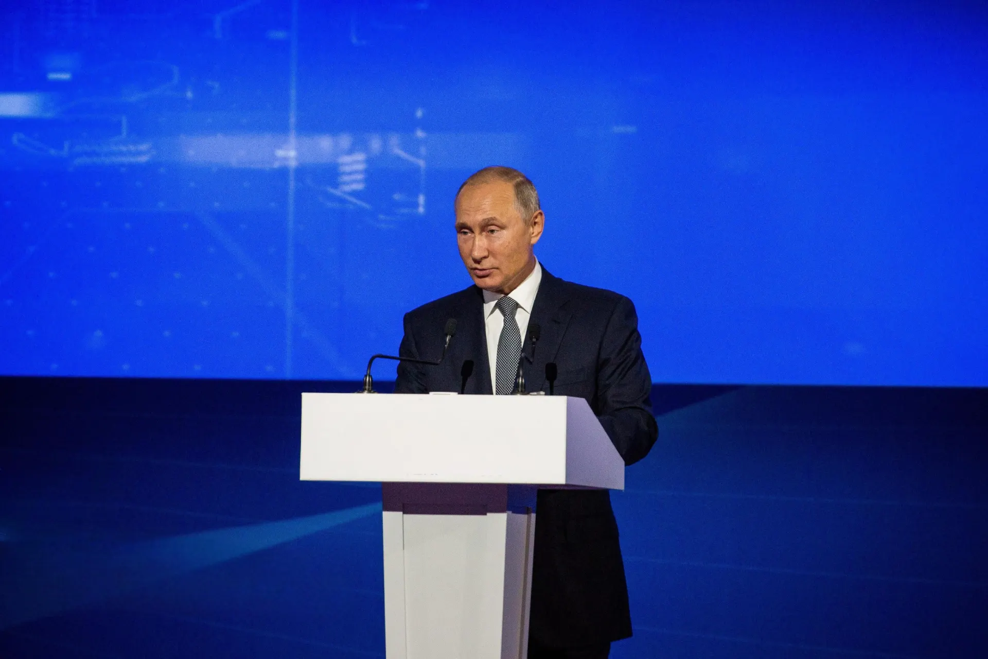 Президент выступил на заседании Валдайского форума и коснулся перспектив переговоров по Украине и ситуации в зоне проведения СВО. В заметке упомянуты источники ya62.ru и сайт МАКС.